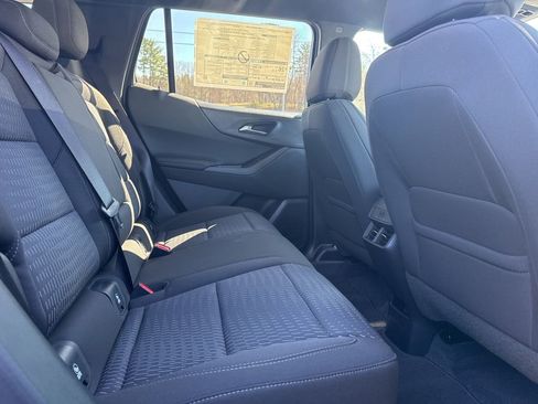 New 2026 Chevrolet Equinox LT image 23