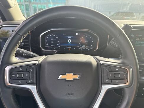 Used 2023 Chevrolet Silverado 1500 LT AWD/4WD image 11