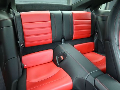 Used 2022 Porsche 911 Turbo image 25