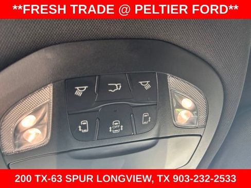 Used 2023 Chrysler Pacifica Touring FWD image 16