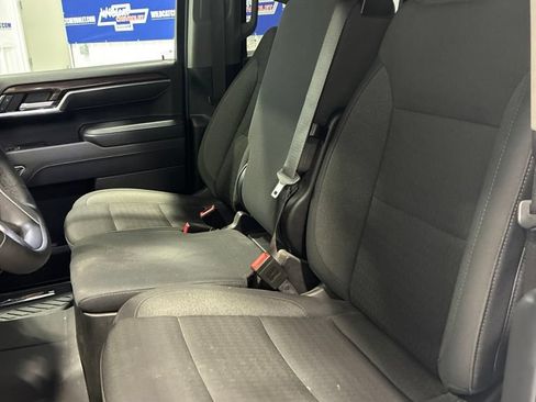 Used 2025 Chevrolet Silverado 1500 LT AWD/4WD image 18