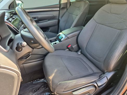 Certified 2024 Hyundai Tucson SE FWD image 17
