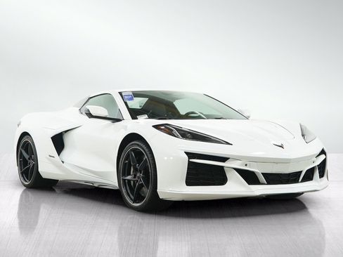 Used 2024 Chevrolet Corvette E-Ray AWD/4WD image 7