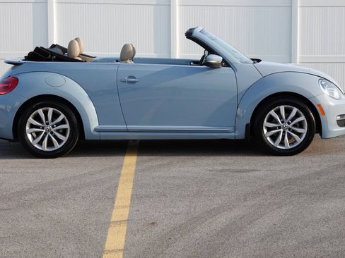 Used 2014 Volkswagen Beetle TDI FWD image 27