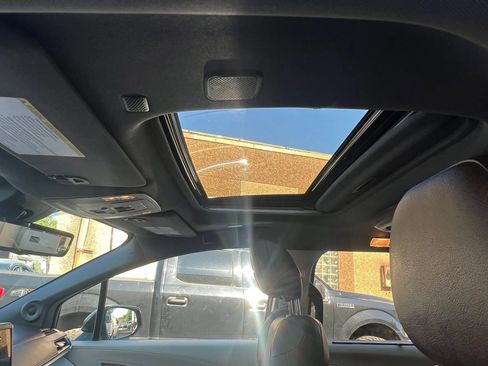 Used 2022 Toyota Sienna Platinum AWD/4WD image 26