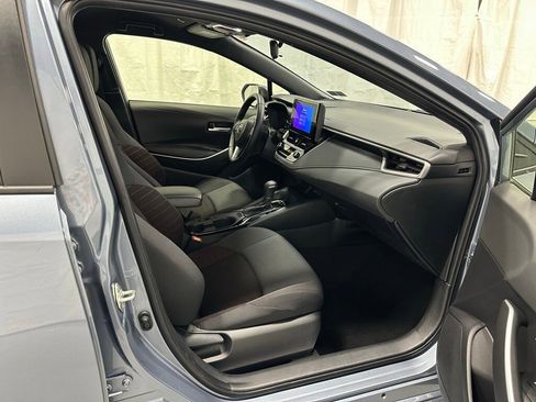 Used 2025 Toyota Corolla SE image 56