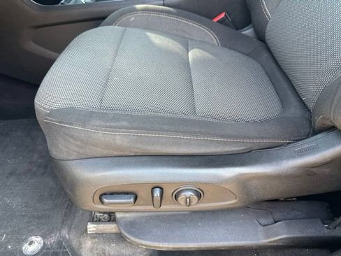 Used 2020 Chevrolet Traverse LT w/ LPO, Floor Liner Package AWD/4WD image 22