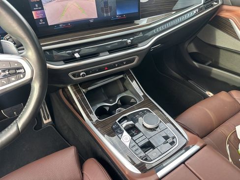 Used 2023 BMW X7 xDrive40i w/ M Sport Package image 20