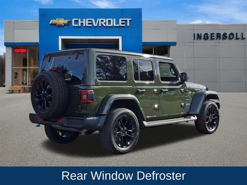 Used 2022 Jeep Wrangler Unlimited Sahara w/ Cold Weather Group image 8