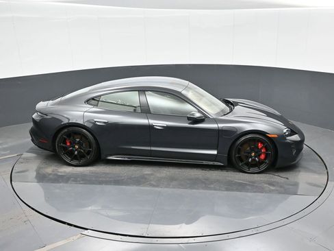 Certified 2023 Porsche Taycan GTS image 31