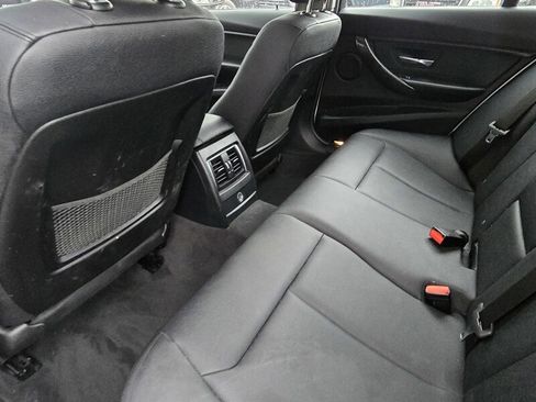 Used 2018 BMW 320i xDrive Sedan AWD/4WD image 27