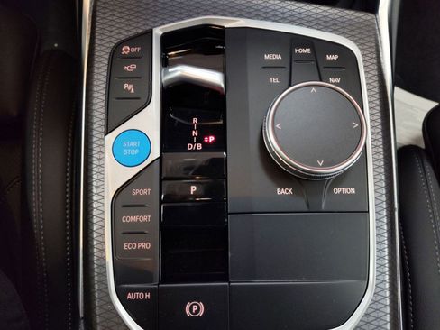 Certified 2025 BMW i4 eDrive40 w/ Premium Package image 15