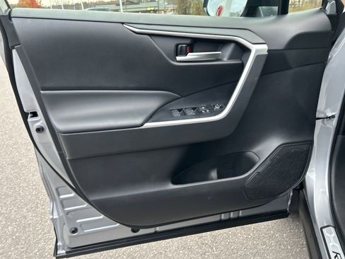 New 2025 Toyota RAV4 XLE image 18