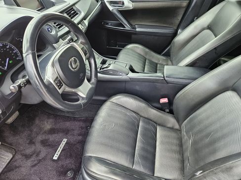 Used 2012 Lexus CT 200h Premium w/ Premium Audio Pkg FWD image 2