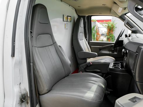 Used 2019 GMC Savana 3500 Van Cab-Chassis 2D w/ Power Convenience Package image 27