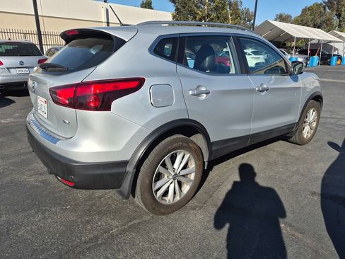Used 2019 Nissan Rogue Sport SV w/ All-Weather Package image 6