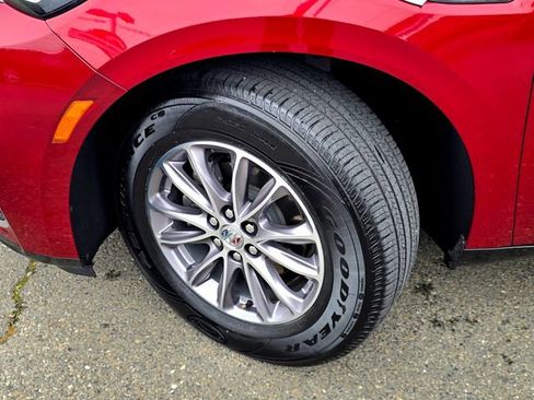 Used 2024 Buick Enclave Premium image 37