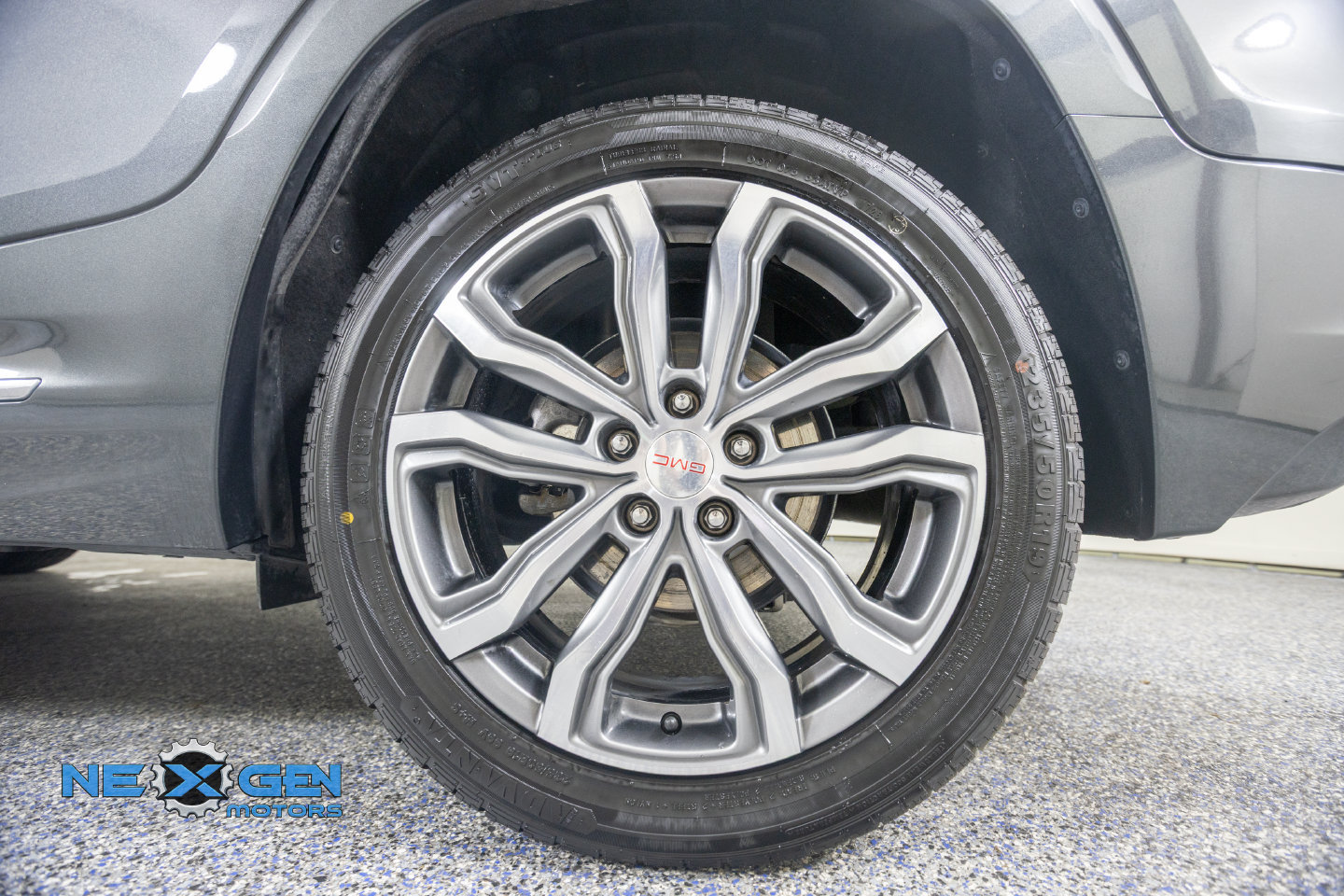 Used 2018 GMC Terrain Denali w/ Advanced Safety Package FWD image 45