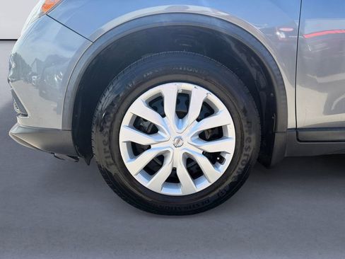 Used 2016 Nissan Rogue S w/ Appearance Package FWD image 7