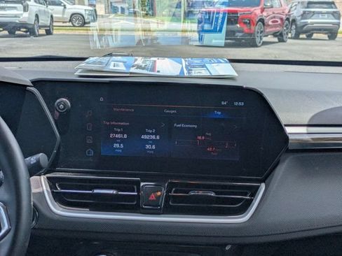 Used 2024 Chevrolet TrailBlazer LT w/ Convenience Package FWD image 19