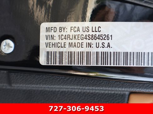 Used 2025 Jeep Grand Cherokee L Summit w/ Advanced Protech Group IV AWD/4WD image 30
