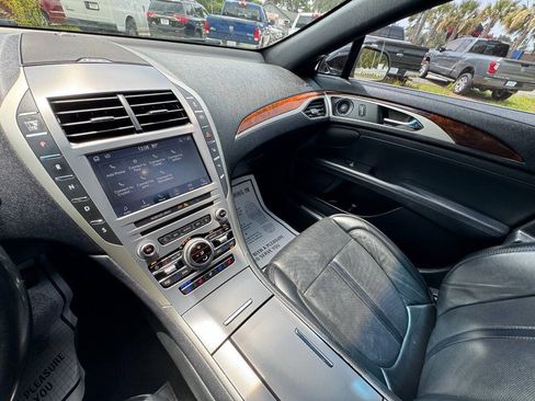Used 2019 Lincoln MKZ Reserve AWD/4WD image 18