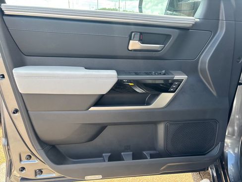 New 2026 Toyota Tundra Limited AWD/4WD image 7