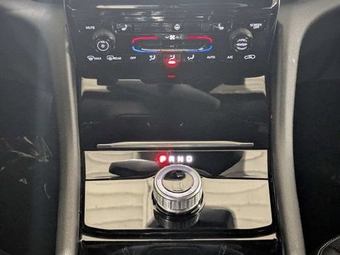 Used 2023 Jeep Grand Cherokee L Laredo RWD image 21