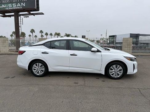 New 2025 Nissan Sentra S image 7