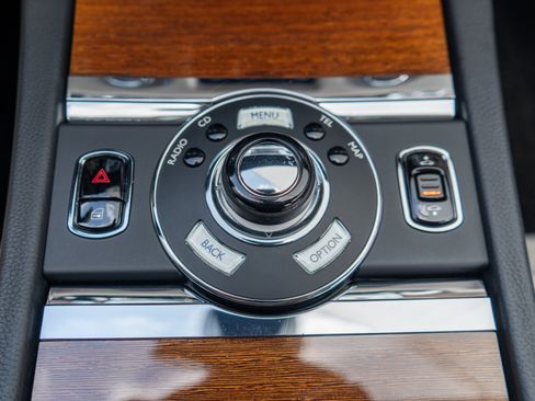 Used 2010 Rolls-Royce Ghost RWD image 33