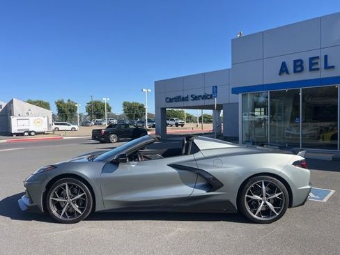Used 2022 Chevrolet Corvette Stingray Premium Conv w/ Z51 Performance Package RWD image 28