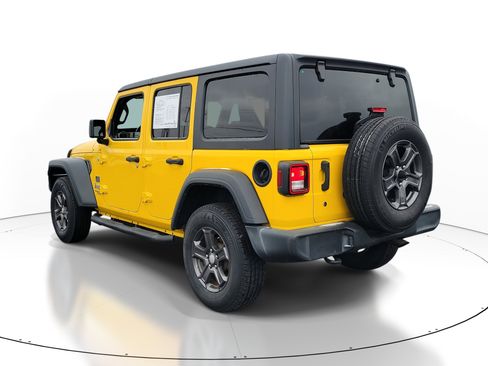 Used 2019 Jeep Wrangler Unlimited Sport S image 3