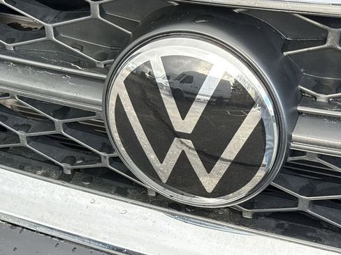 Used 2024 Volkswagen Taos S image 20