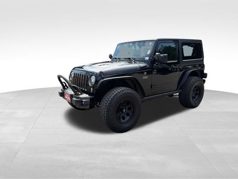 Used 2017 Jeep Wrangler Sahara AWD/4WD image 7