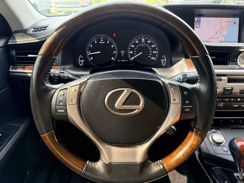 Used 2013 Lexus ES 350 FWD image 18
