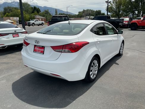 Used 2012 Hyundai Elantra GLS FWD image 6