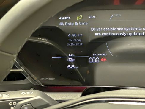 Used 2025 Audi Q6 e-tron Premium Plus AWD/4WD image 28