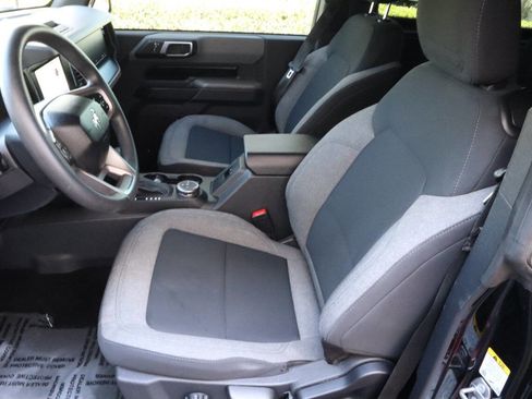 Used 2022 Ford Bronco 2-Door image 4
