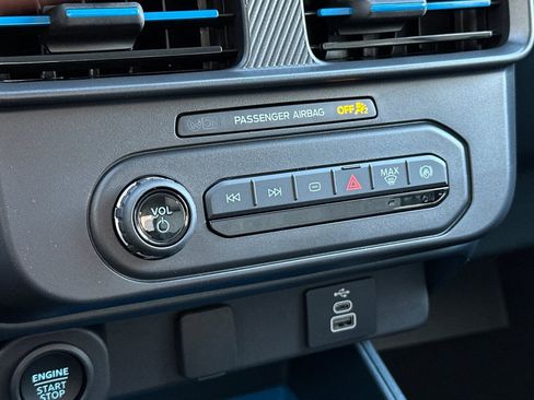 New 2026 Ford Maverick XLT image 18