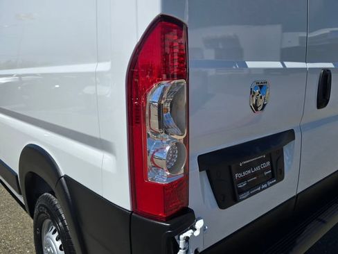 Used 2025 RAM ProMaster 2500 w/ Convenience Group FWD image 25