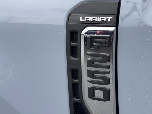 New 2026 Ford F250 Lariat w/ Lariat Ultimate Package image 43