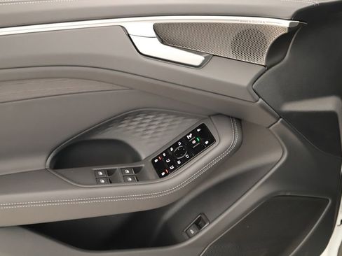 New 2026 Audi A6 Premium Plus AWD/4WD image 22