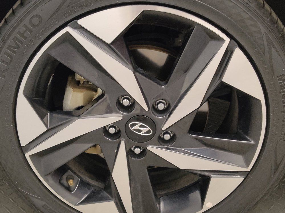 Used 2023 Hyundai Elantra Limited FWD image 31
