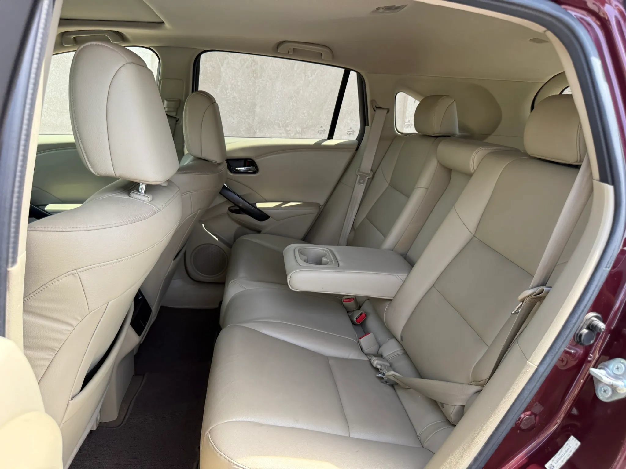 Used 2018 Acura RDX w/ AcuraWatch Plus Package FWD image 25