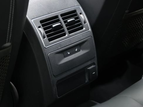 Used 2021 Jaguar F-PACE SVR image 53