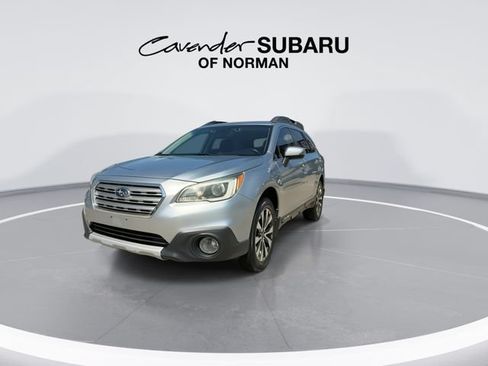 Used 2016 Subaru Outback 2.5i Limited AWD/4WD image 4