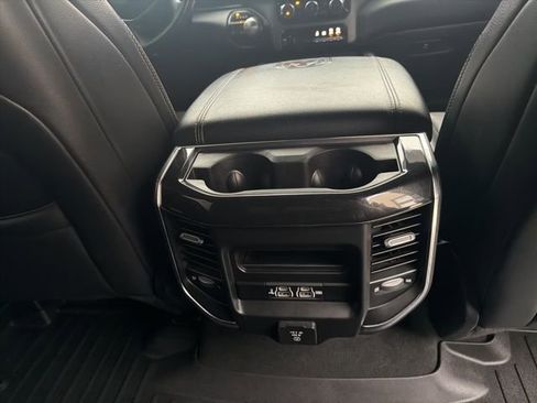 Used 2020 RAM 1500 Laramie w/ Sport Appearance Package AWD/4WD image 23