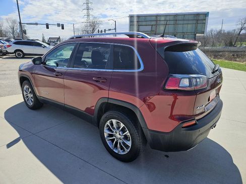 Used 2019 Jeep Cherokee Latitude Plus w/ Comfort/Convenience Group image 8