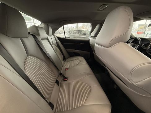 Used 2023 Toyota Camry SE AWD/4WD image 29