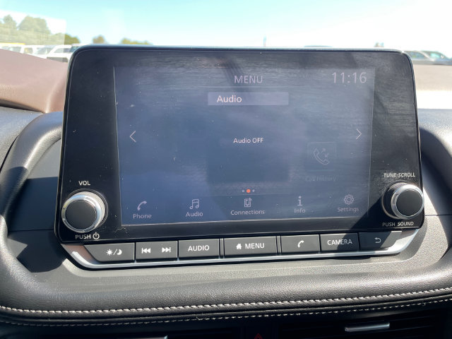 Used 2023 Nissan Rogue S AWD/4WD image 29
